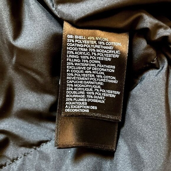 The North Face Women’s New Outerboroughs Parka - Picture 7 of 7